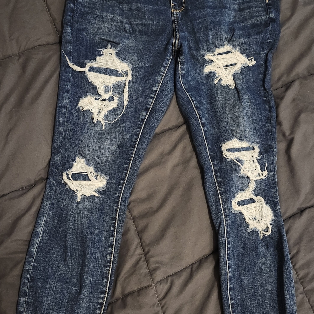 American Eagle Outfitters High Rise Distressed Blue Jeans